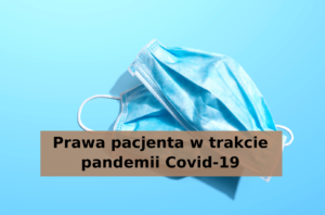 Błękitna maseczka higieniczna na błękitnym tle. Napis: Prawa pacjenta w trakcie pandemii Covid-19